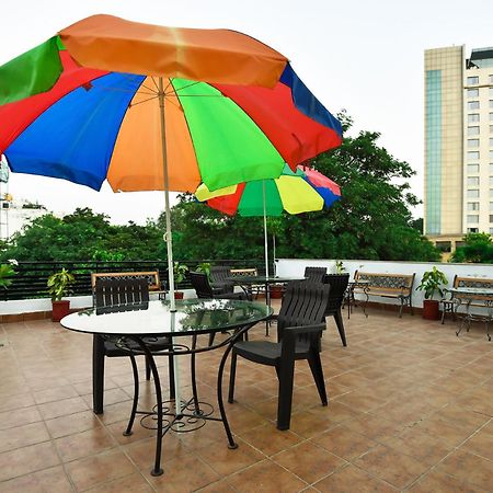 Bedchambers Serviced Apartments, Sushant Lok غورغاون المظهر الخارجي الصورة
