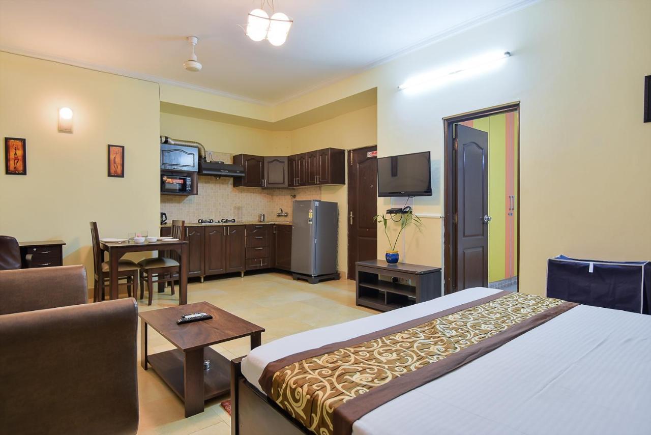 Bedchambers Serviced Apartments, Sushant Lok غورغاون المظهر الخارجي الصورة